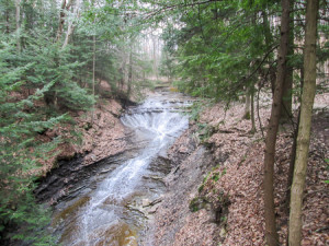 Bridle Veil Falls on Silver Creek seen from viewing platform